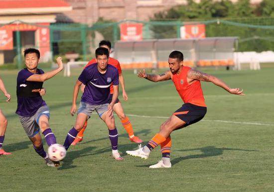 yabo-津门虎热身赛2比4不敌泰山 昔日国青队长即将加盟